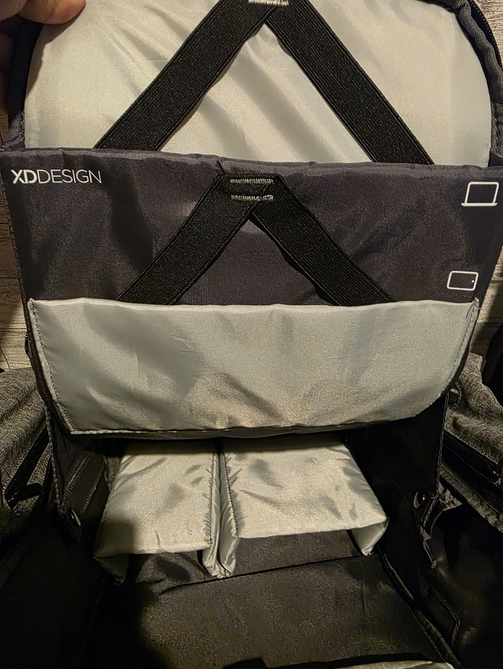 Men's Anti-Theft Backpack in Black and Gray